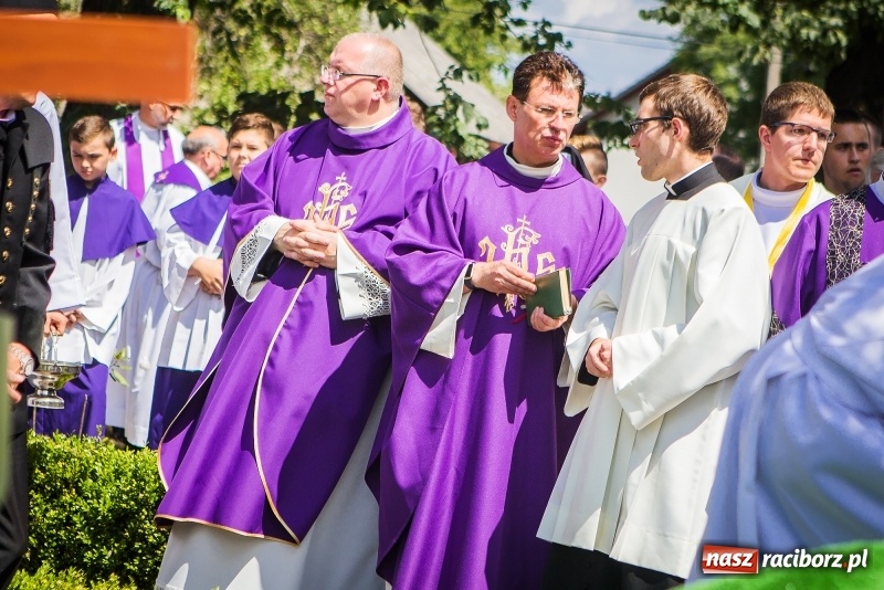 Zdjęcie w galerii na portalu naszraciborz.pl: Ostatnie pożegnanie ks. infułata Mariana Żagana w Raciborzu-Markowicach wiadomości z regionu