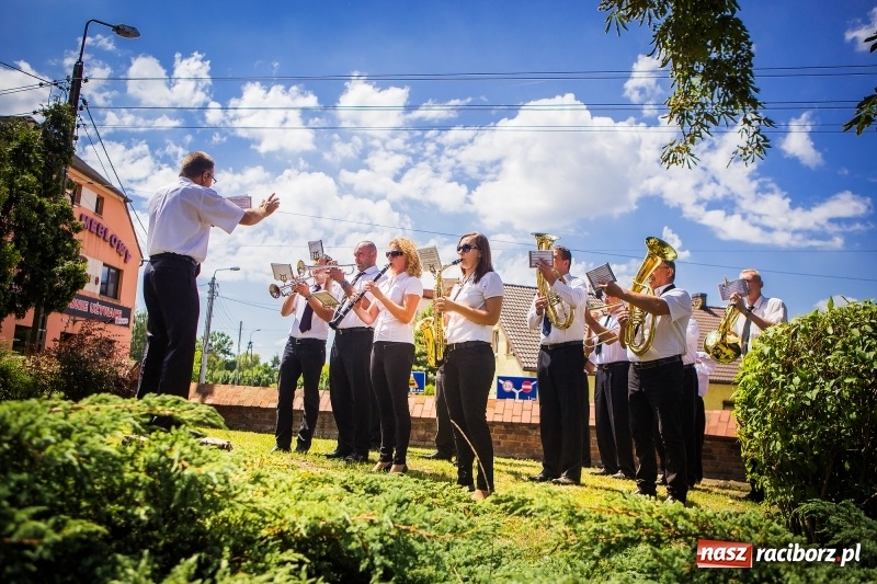 Zdjęcie w galerii na portalu naszraciborz.pl: Ostatnie pożegnanie ks. infułata Mariana Żagana w Raciborzu-Markowicach wiadomości z regionu