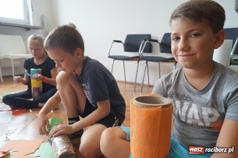 Zdjęcie w galerii na portalu naszraciborz.pl: Podróż do Australii. Kije deszczowe czarowały w Nędzy  wiadomości z regionu