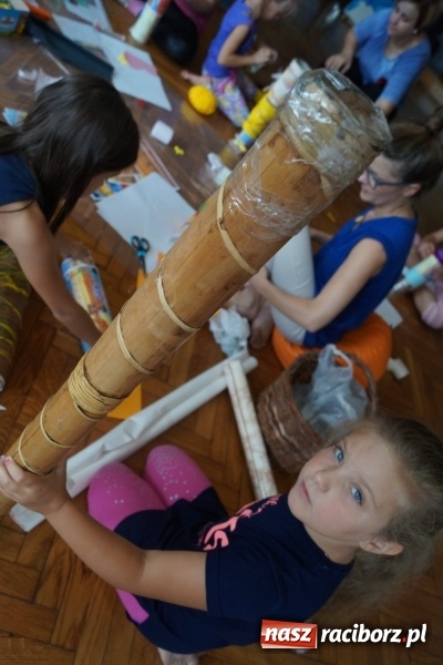 Zdjęcie w galerii na portalu naszraciborz.pl: Podróż do Australii. Kije deszczowe czarowały w Nędzy  wiadomości z regionu