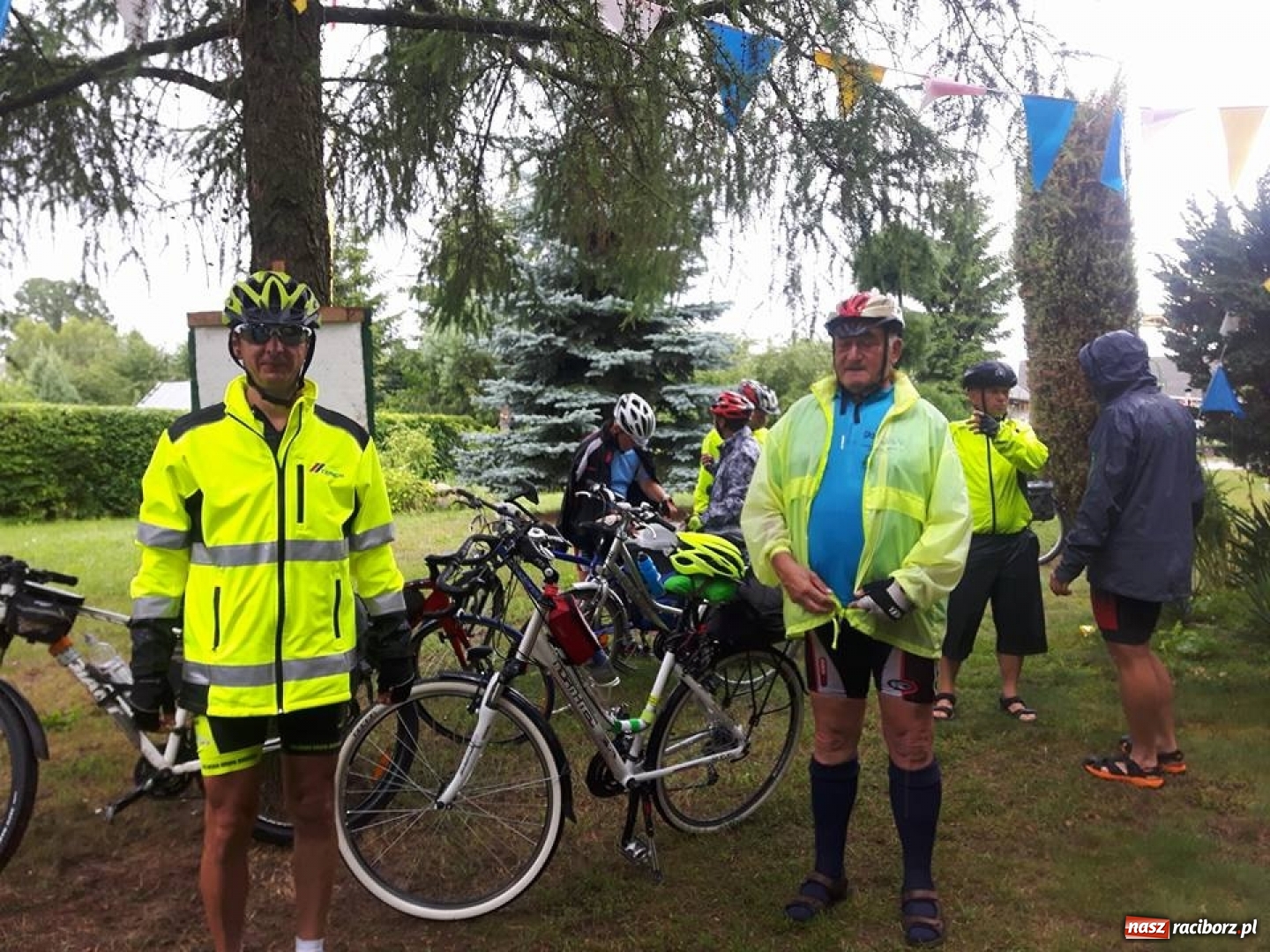 Zdjęcie w galerii na portalu naszraciborz.pl: Trwa XIX Raciborski Rajd Dookoła Polski wiadomości z regionu