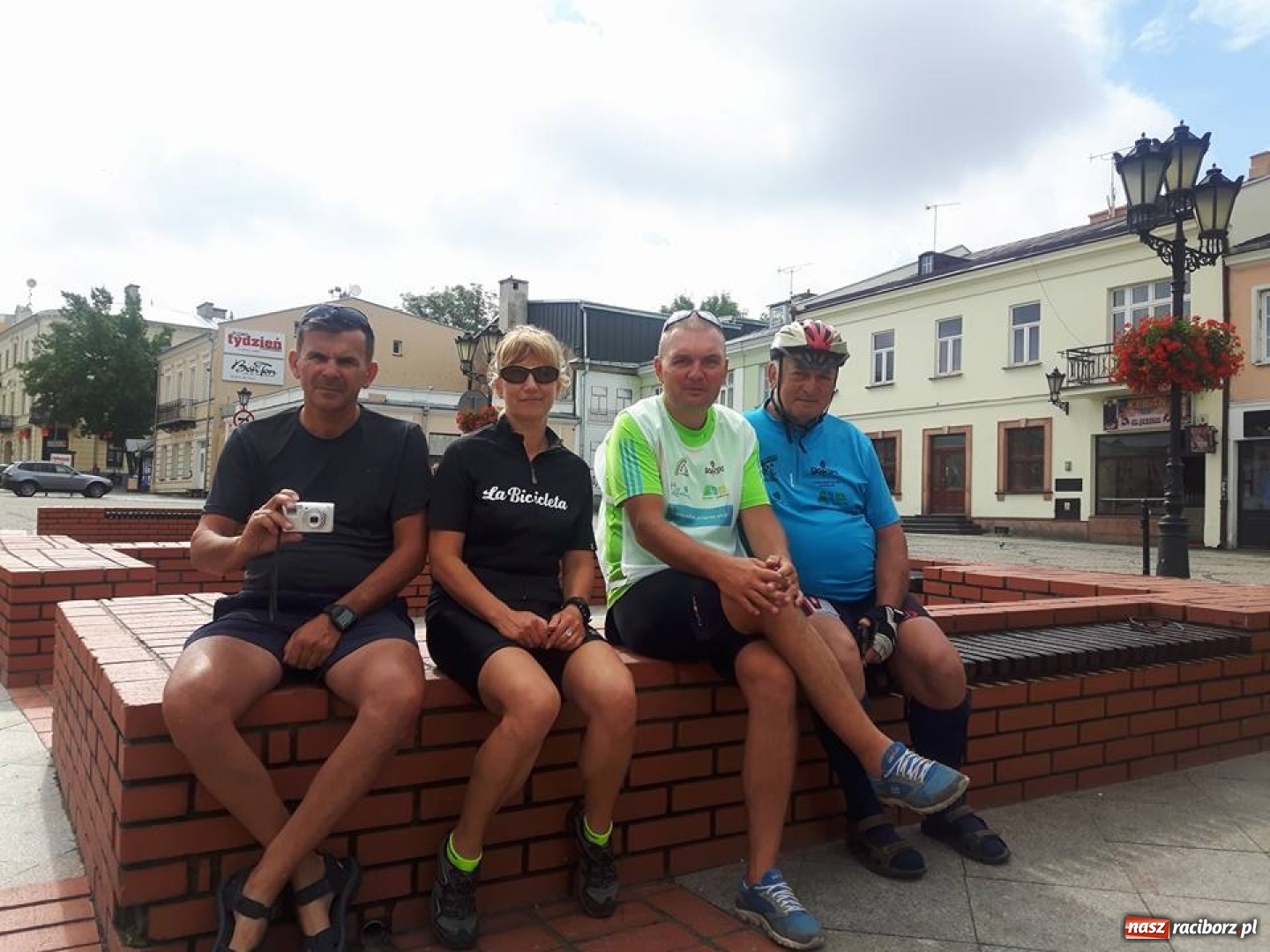 Zdjęcie w galerii na portalu naszraciborz.pl: Trwa XIX Raciborski Rajd Dookoła Polski wiadomości z regionu