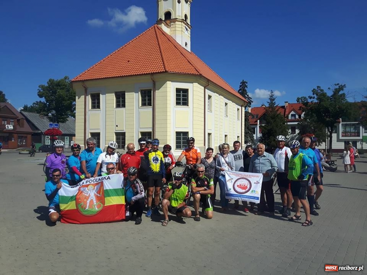 Zdjęcie w galerii na portalu naszraciborz.pl: Trwa XIX Raciborski Rajd Dookoła Polski wiadomości z regionu