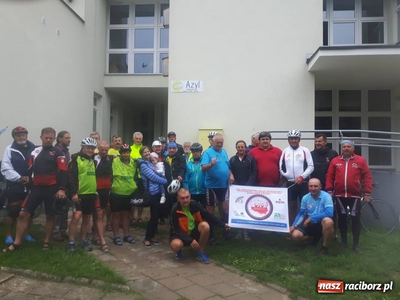 Zdjęcie w galerii na portalu naszraciborz.pl: Trwa XIX Raciborski Rajd Dookoła Polski wiadomości z regionu