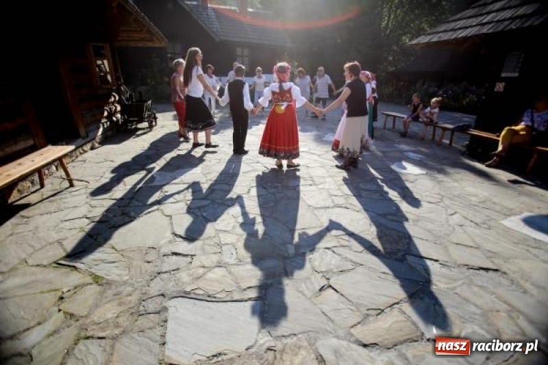 Zdjęcie w galerii na portalu naszraciborz.pl: W Krzanowicach można oglądać wystawę Obiektywnie Śląskie wiadomości z regionu