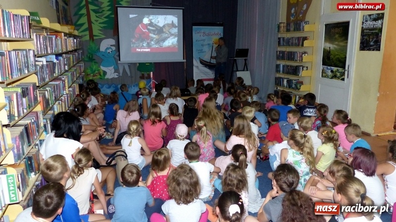 Zdjęcie w galerii na portalu naszraciborz.pl: Pamiętnik grzecznego psa w raciborskiej bibliotece wiadomości z regionu