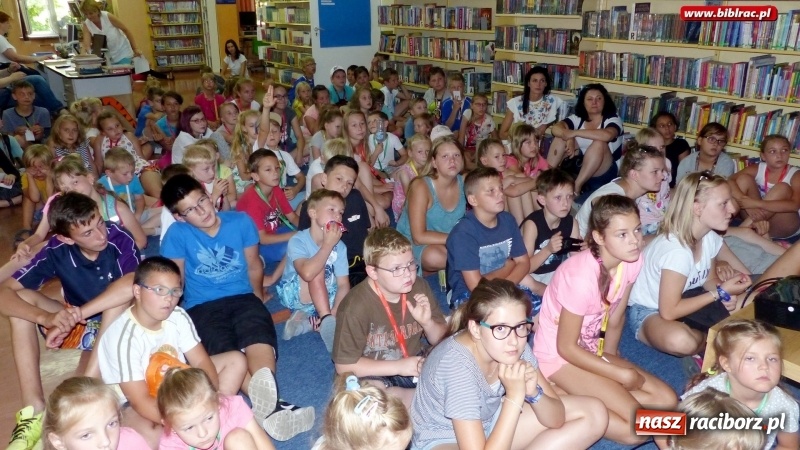 Zdjęcie w galerii na portalu naszraciborz.pl: Pamiętnik grzecznego psa w raciborskiej bibliotece wiadomości z regionu