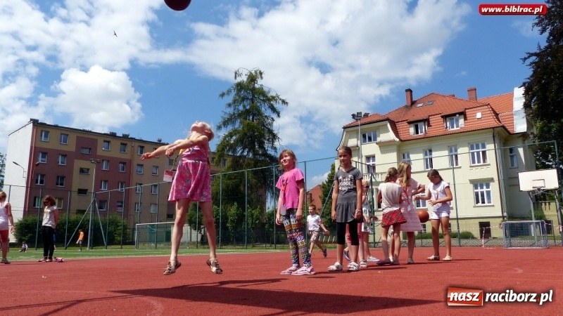 Zdjęcie w galerii na portalu naszraciborz.pl: Pamiętnik grzecznego psa w raciborskiej bibliotece wiadomości z regionu
