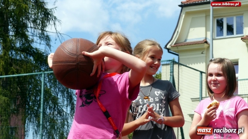 Zdjęcie w galerii na portalu naszraciborz.pl: Pamiętnik grzecznego psa w raciborskiej bibliotece wiadomości z regionu