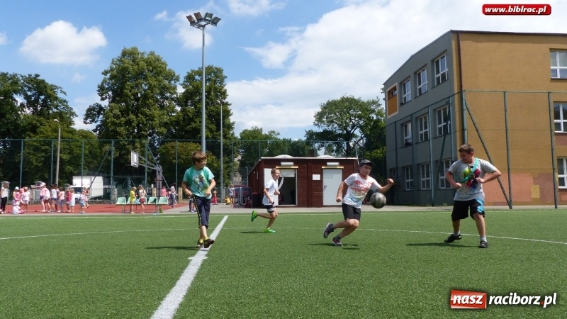 Zdjęcie w galerii na portalu naszraciborz.pl: Pamiętnik grzecznego psa w raciborskiej bibliotece wiadomości z regionu