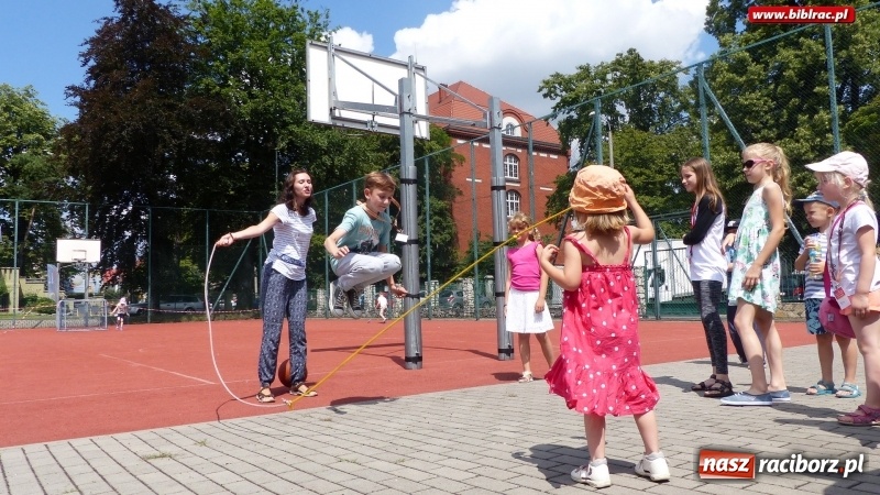 Zdjęcie w galerii na portalu naszraciborz.pl: Pamiętnik grzecznego psa w raciborskiej bibliotece wiadomości z regionu