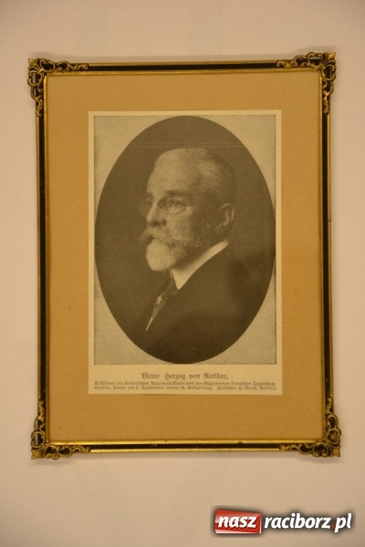 Zdjęcie w galerii na portalu naszraciborz.pl: Nowe eksponaty związane z rodziną von Ratibor trafiły na Zamek Piastowski  wiadomości z regionu