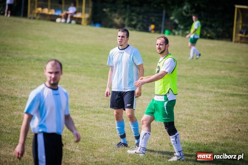 Zdjęcie w galerii na portalu naszraciborz.pl: Sparingowy remis przy Tuwima wiadomości z regionu