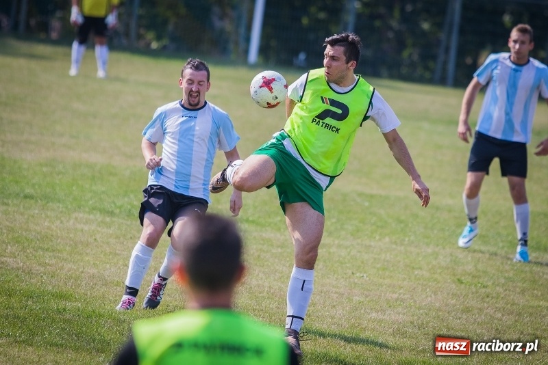 Zdjęcie w galerii na portalu naszraciborz.pl: Sparingowy remis przy Tuwima wiadomości z regionu