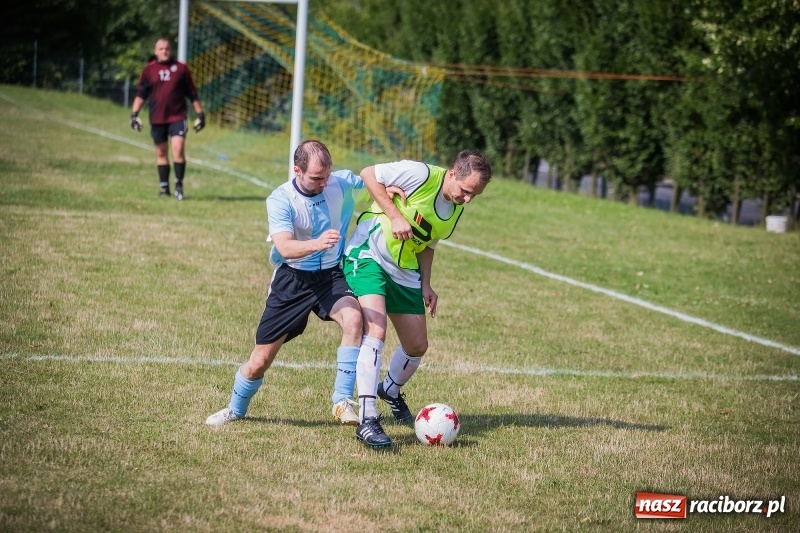 Zdjęcie w galerii na portalu naszraciborz.pl: Sparingowy remis przy Tuwima wiadomości z regionu