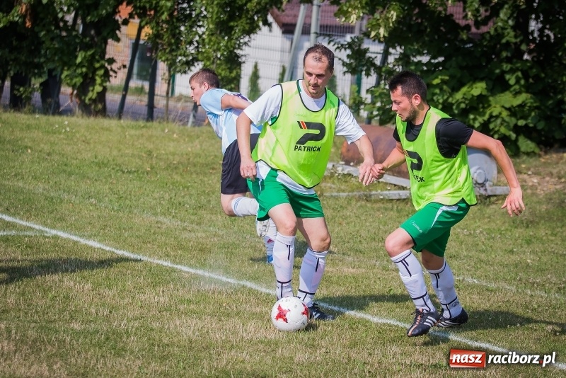 Zdjęcie w galerii na portalu naszraciborz.pl: Sparingowy remis przy Tuwima wiadomości z regionu