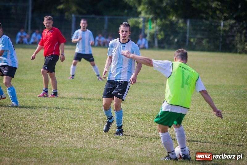 Zdjęcie w galerii na portalu naszraciborz.pl: Sparingowy remis przy Tuwima wiadomości z regionu