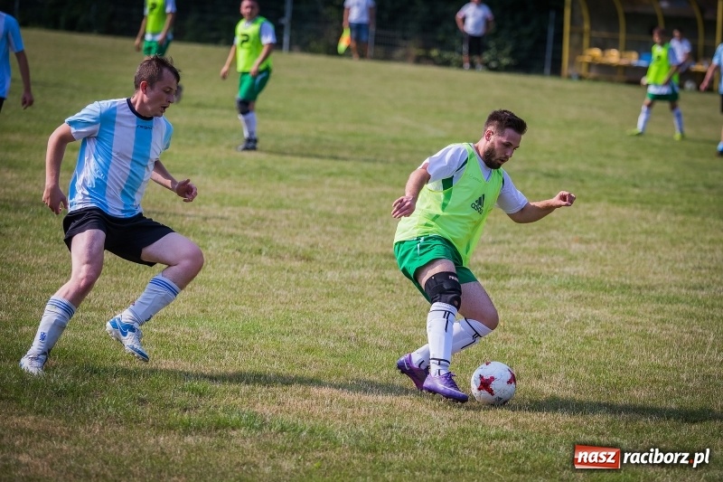 Zdjęcie w galerii na portalu naszraciborz.pl: Sparingowy remis przy Tuwima wiadomości z regionu