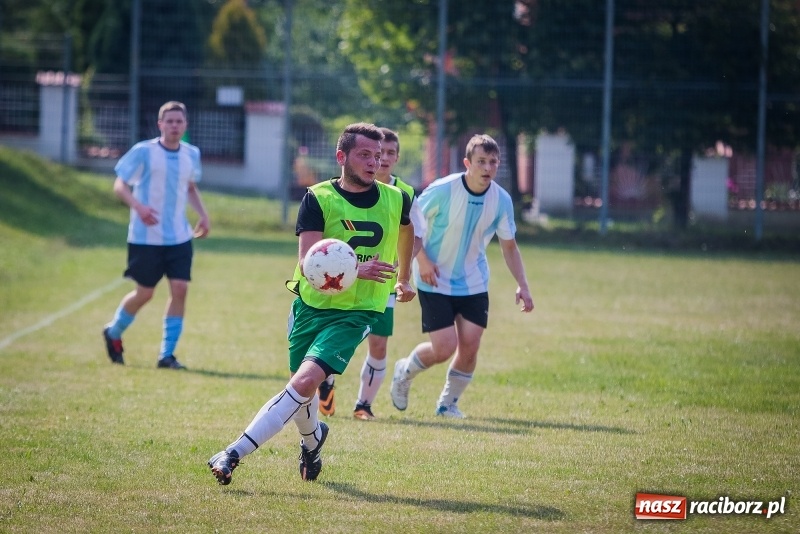 Zdjęcie w galerii na portalu naszraciborz.pl: Sparingowy remis przy Tuwima wiadomości z regionu