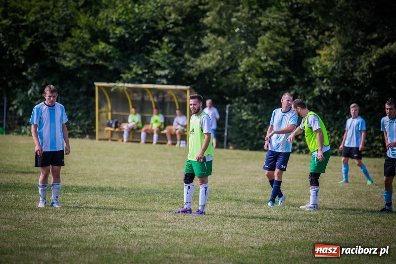 Zdjęcie w galerii na portalu naszraciborz.pl: Sparingowy remis przy Tuwima wiadomości z regionu