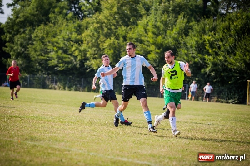 Zdjęcie w galerii na portalu naszraciborz.pl: Sparingowy remis przy Tuwima wiadomości z regionu