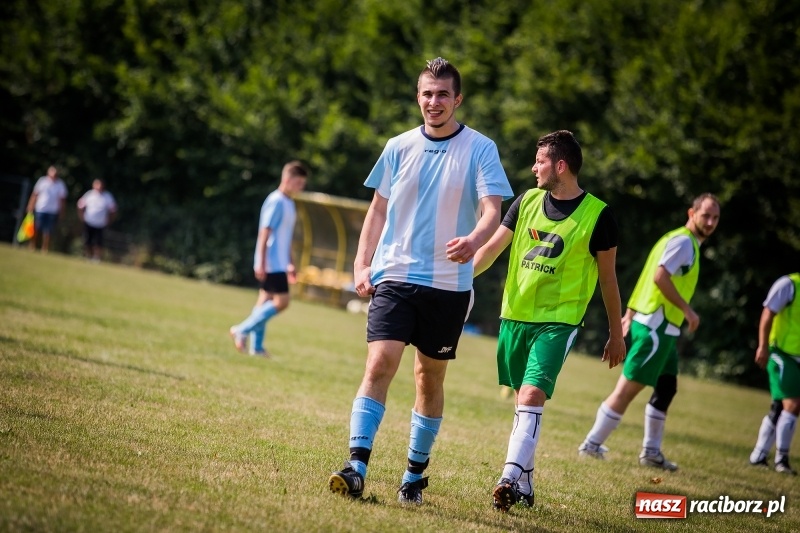 Zdjęcie w galerii na portalu naszraciborz.pl: Sparingowy remis przy Tuwima wiadomości z regionu