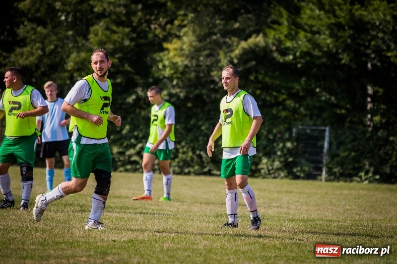 Zdjęcie w galerii na portalu naszraciborz.pl: Sparingowy remis przy Tuwima wiadomości z regionu