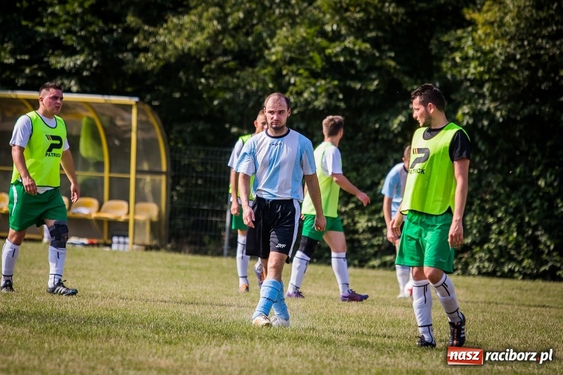 Zdjęcie w galerii na portalu naszraciborz.pl: Sparingowy remis przy Tuwima wiadomości z regionu