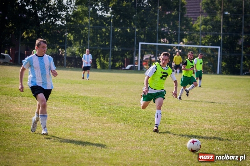 Zdjęcie w galerii na portalu naszraciborz.pl: Sparingowy remis przy Tuwima wiadomości z regionu