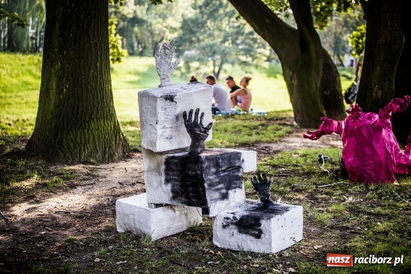 Zdjęcie w galerii na portalu naszraciborz.pl: Na Zamku Piastowskim trwa IV edycja Intro Festivalu wiadomości z regionu