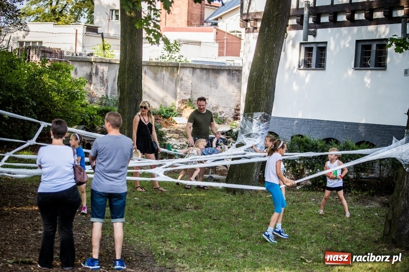 Zdjęcie w galerii na portalu naszraciborz.pl: Na Zamku Piastowskim trwa IV edycja Intro Festivalu wiadomości z regionu