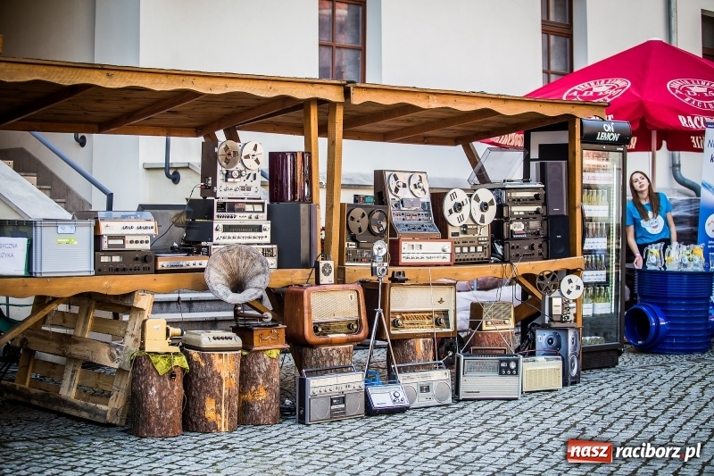 Zdjęcie w galerii na portalu naszraciborz.pl: Na Zamku Piastowskim trwa IV edycja Intro Festivalu wiadomości z regionu