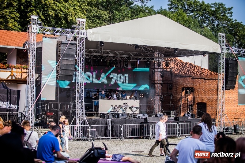 Zdjęcie w galerii na portalu naszraciborz.pl: Na Zamku Piastowskim trwa IV edycja Intro Festivalu wiadomości z regionu