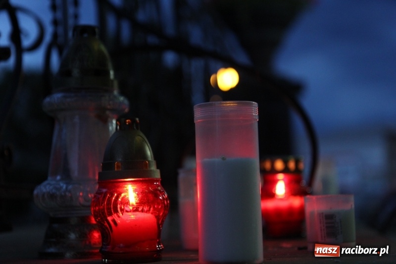 Zdjęcie w galerii na portalu naszraciborz.pl: 120 osób protestowało pod sądem! Do zgromadzonych zwróciła się poseł Gabriela Lenartowicz wiadomości z regionu