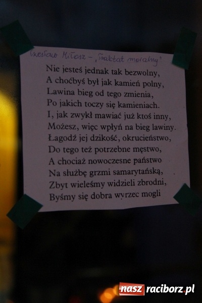 Zdjęcie w galerii na portalu naszraciborz.pl: 120 osób protestowało pod sądem! Do zgromadzonych zwróciła się poseł Gabriela Lenartowicz wiadomości z regionu