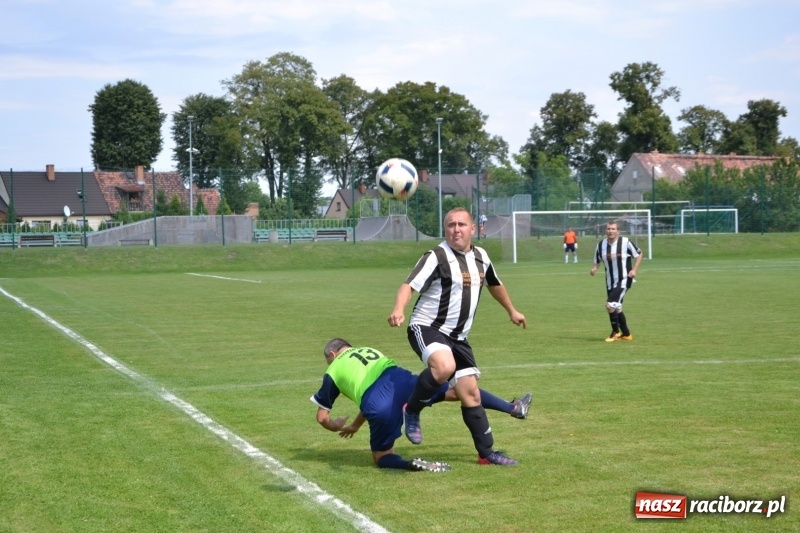 Zdjęcie w galerii na portalu naszraciborz.pl: Turniej w Chałupkach. Puchar Wójta dla oldbojów z Haci  wiadomości z regionu