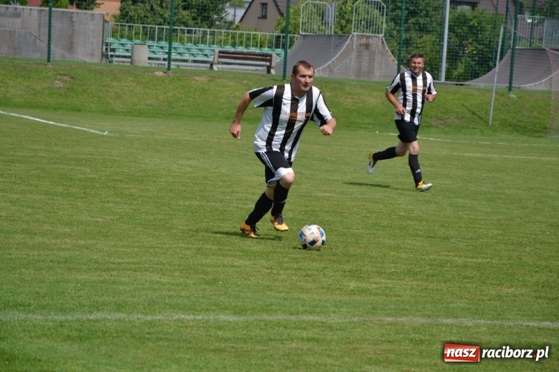 Zdjęcie w galerii na portalu naszraciborz.pl: Turniej w Chałupkach. Puchar Wójta dla oldbojów z Haci  wiadomości z regionu