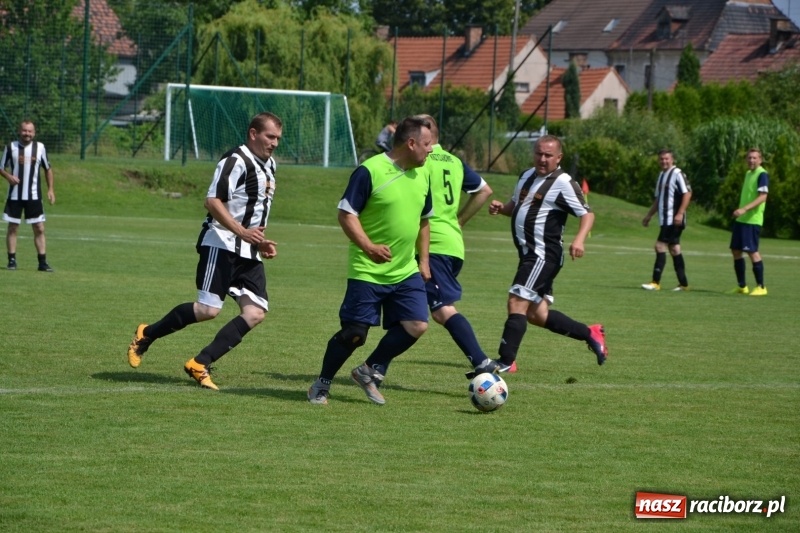 Zdjęcie w galerii na portalu naszraciborz.pl: Turniej w Chałupkach. Puchar Wójta dla oldbojów z Haci  wiadomości z regionu