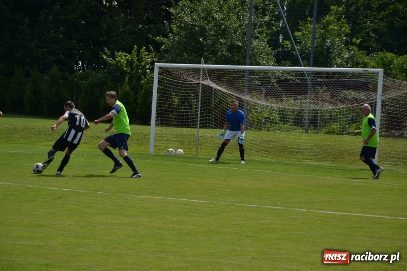 Zdjęcie w galerii na portalu naszraciborz.pl: Turniej w Chałupkach. Puchar Wójta dla oldbojów z Haci  wiadomości z regionu
