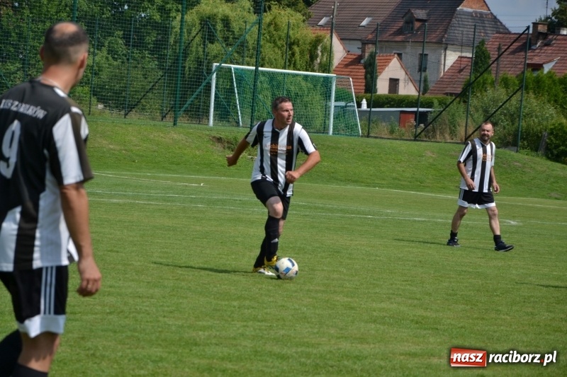 Zdjęcie w galerii na portalu naszraciborz.pl: Turniej w Chałupkach. Puchar Wójta dla oldbojów z Haci  wiadomości z regionu