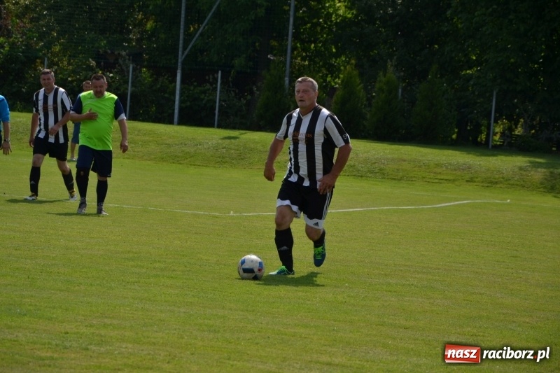 Zdjęcie w galerii na portalu naszraciborz.pl: Turniej w Chałupkach. Puchar Wójta dla oldbojów z Haci  wiadomości z regionu