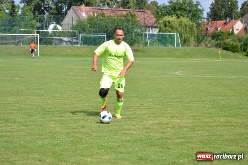 Zdjęcie w galerii na portalu naszraciborz.pl: Turniej w Chałupkach. Puchar Wójta dla oldbojów z Haci  wiadomości z regionu