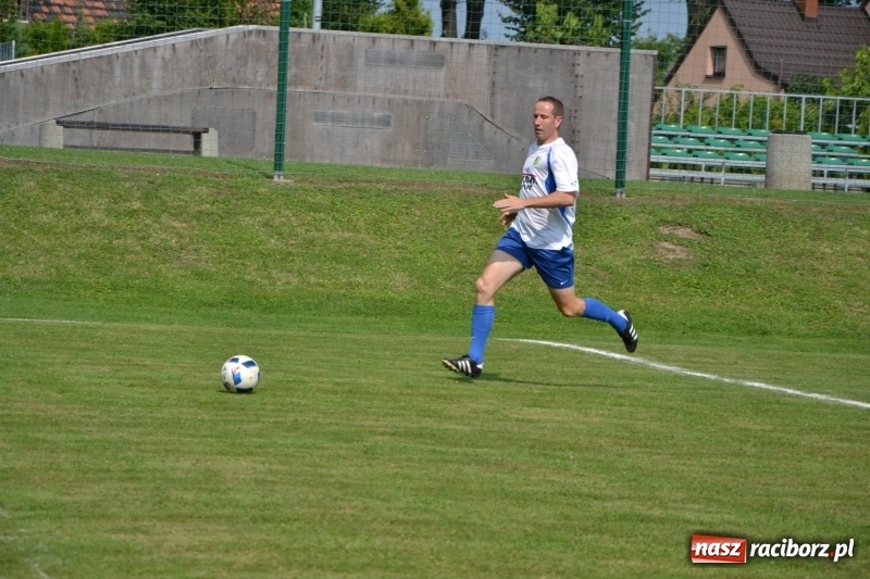 Zdjęcie w galerii na portalu naszraciborz.pl: Turniej w Chałupkach. Puchar Wójta dla oldbojów z Haci  wiadomości z regionu