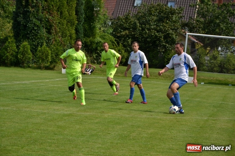 Zdjęcie w galerii na portalu naszraciborz.pl: Turniej w Chałupkach. Puchar Wójta dla oldbojów z Haci  wiadomości z regionu