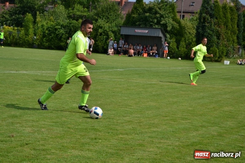 Zdjęcie w galerii na portalu naszraciborz.pl: Turniej w Chałupkach. Puchar Wójta dla oldbojów z Haci  wiadomości z regionu