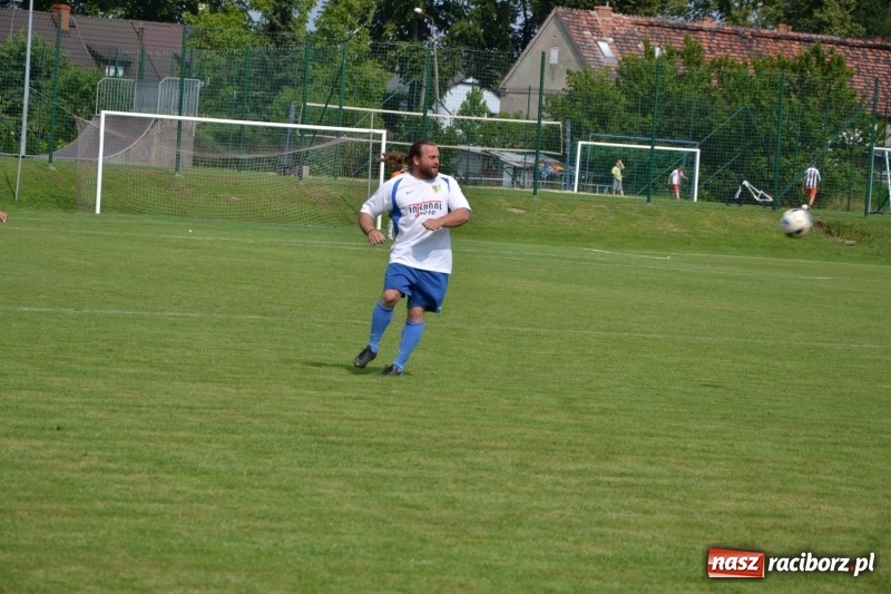 Zdjęcie w galerii na portalu naszraciborz.pl: Turniej w Chałupkach. Puchar Wójta dla oldbojów z Haci  wiadomości z regionu