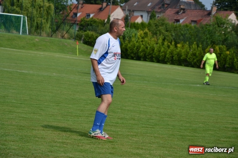 Zdjęcie w galerii na portalu naszraciborz.pl: Turniej w Chałupkach. Puchar Wójta dla oldbojów z Haci  wiadomości z regionu