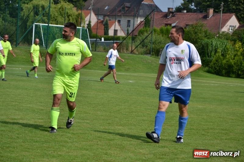 Zdjęcie w galerii na portalu naszraciborz.pl: Turniej w Chałupkach. Puchar Wójta dla oldbojów z Haci  wiadomości z regionu