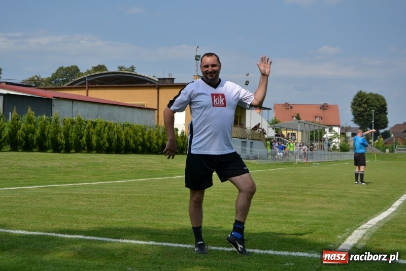 Zdjęcie w galerii na portalu naszraciborz.pl: Turniej w Chałupkach. Puchar Wójta dla oldbojów z Haci  wiadomości z regionu