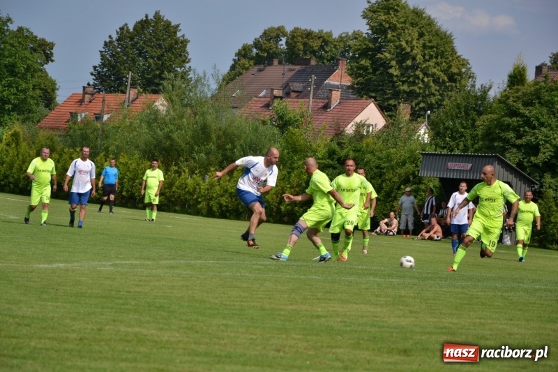 Zdjęcie w galerii na portalu naszraciborz.pl: Turniej w Chałupkach. Puchar Wójta dla oldbojów z Haci  wiadomości z regionu